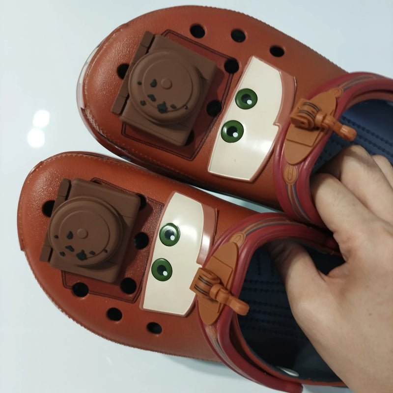 Crocs Tom Mate — Sandálias Pixar Cars para Criança e Adulto